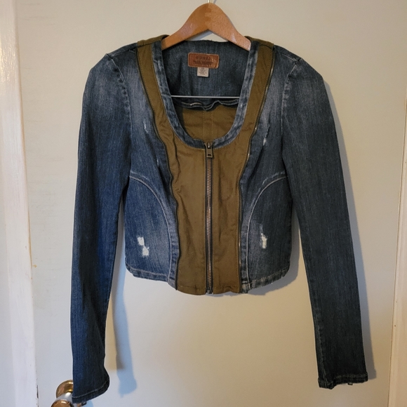 Guess Cropped Denim Jacket - Picture 1 of 5